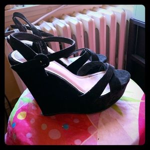 Black summer wedges